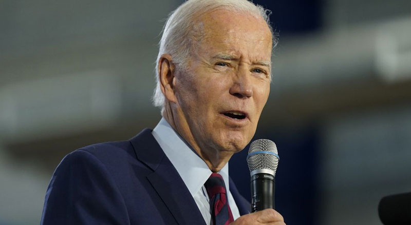 Biden Urges Congress to Ban Executives of Collapsed Banks from Industry