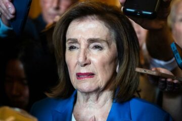 Republican Rushes Pelosi-Inspired Insider Trading Ban in Congress