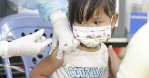 Top Doctor: ‘No Good Reason’ for Children to Receive Covid ‘Vaccines’