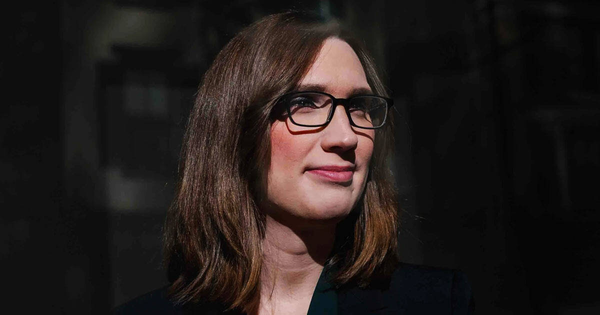 Christian Activist Confronts 'Satanist Transgender' Congressman Sarah McBride: 'Timothy, We Know You’re a Guy' - Slay News
