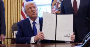 Trump Signs Executive Order to Ban Covid ‘Vaccine’ Mandates in Schools