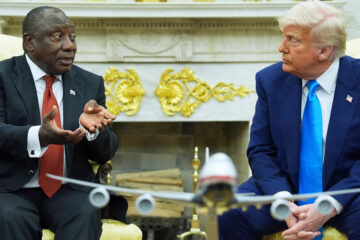 Trump Drops Hammer on South African President in White House, Plays Video Exposing White Farmer ‘Genocide’